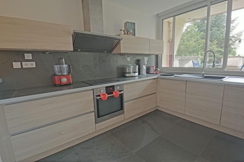 Appartement Esprit Loft Coeur Monplaisir Lyon Buitenkant foto